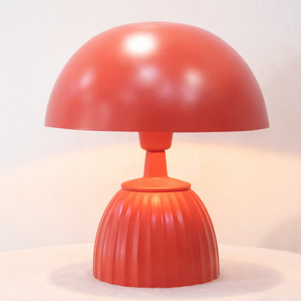 Table Lamp – Modern Coral Mushroom Dome Table Lamp with Sculpted Fluted Base | Retro Minimal Bedside Lighting for Contemporary Home Decor