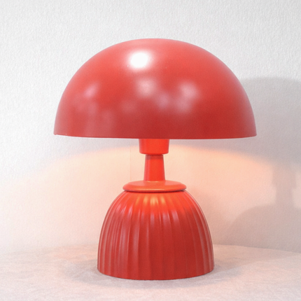 Table Lamp – Modern Coral Mushroom Dome Table Lamp with Sculpted Fluted Base | Retro Minimal Bedside Lighting for Contemporary Home Decor