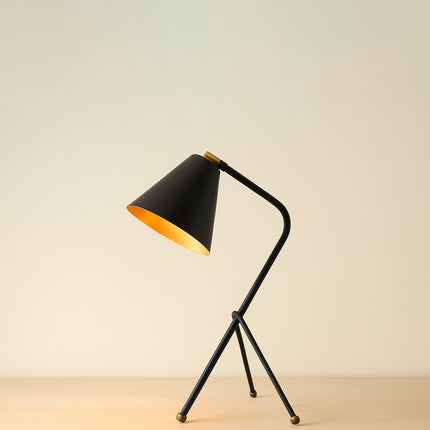Unique Table Lamps: Style Meets Illumination matte black