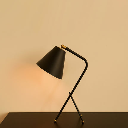 Unique Table Lamps: Style Meets Illumination matte black