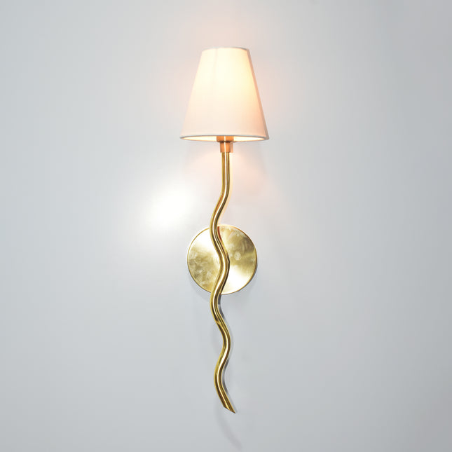 Inspired by timeless grandeur, perfected in Gold Brass.