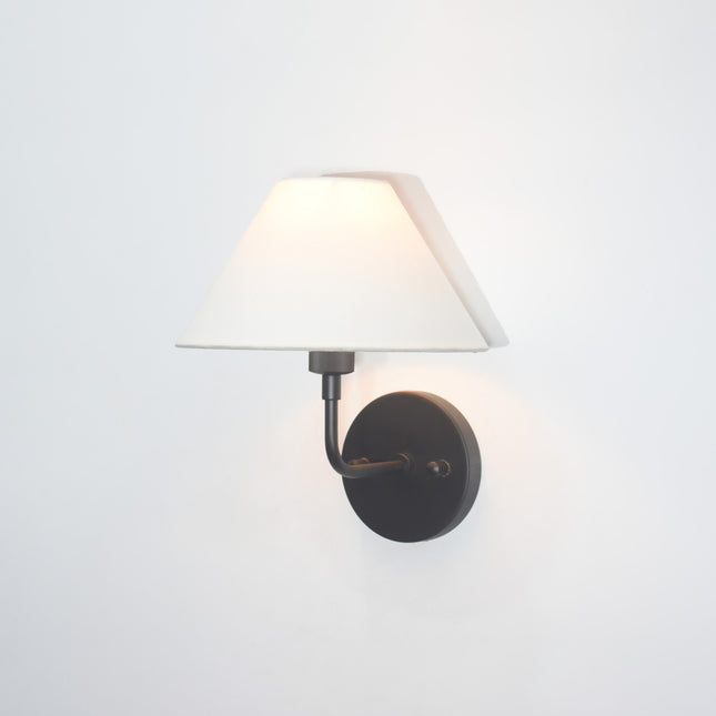 Where luxury meets design — the bold Matte Black touch